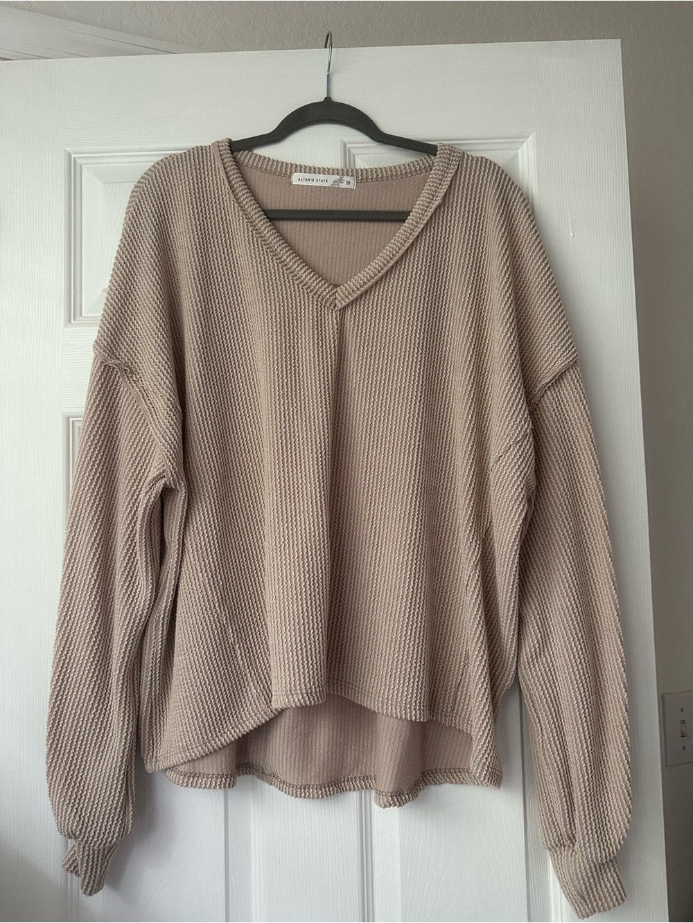 Altar’d State Oversized Women's V-Neck Sweater - Taupe